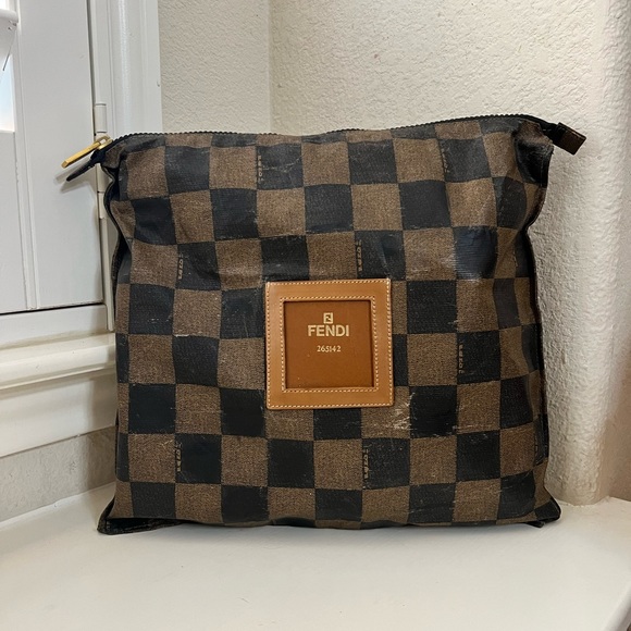 Fendi clutch - Picture 8 of 12